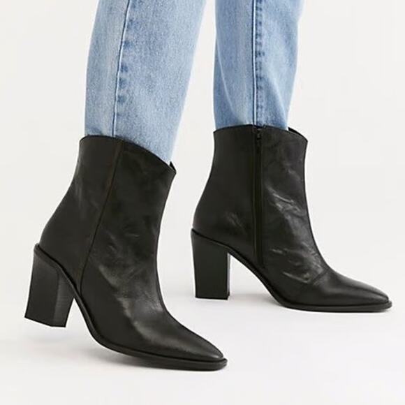 Free People Black Barclay Leather Western Ankle Booties Size 38 - Picture 1 of 10